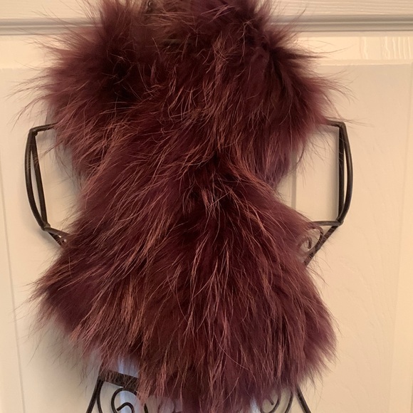 Hudson Bay Accessories - GENUINE FOX scarf